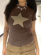 Kurzarm-T-Shirt mit Vintage-Aufnäher und Stern